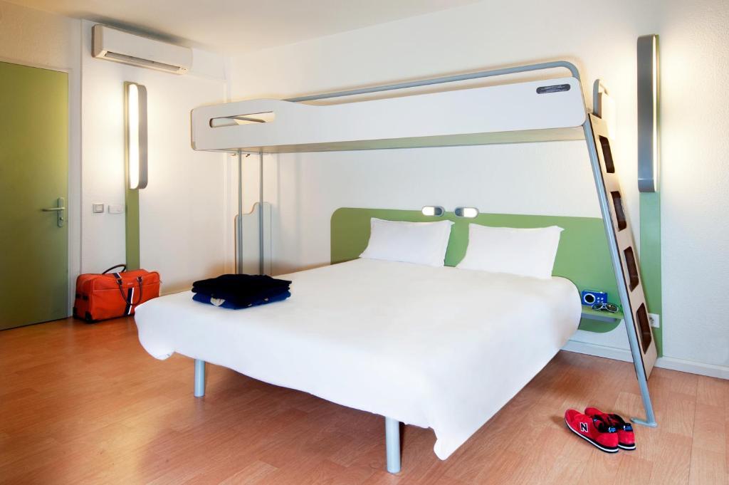 Dreibettzimmer